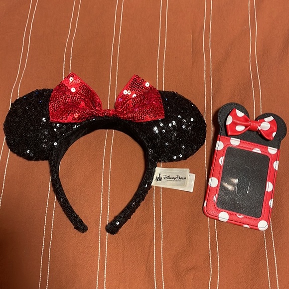 ❤️MINNIE MOUSE SEQUIN EARS & CARD HOLDER ♥️ - Picture 2 of 5